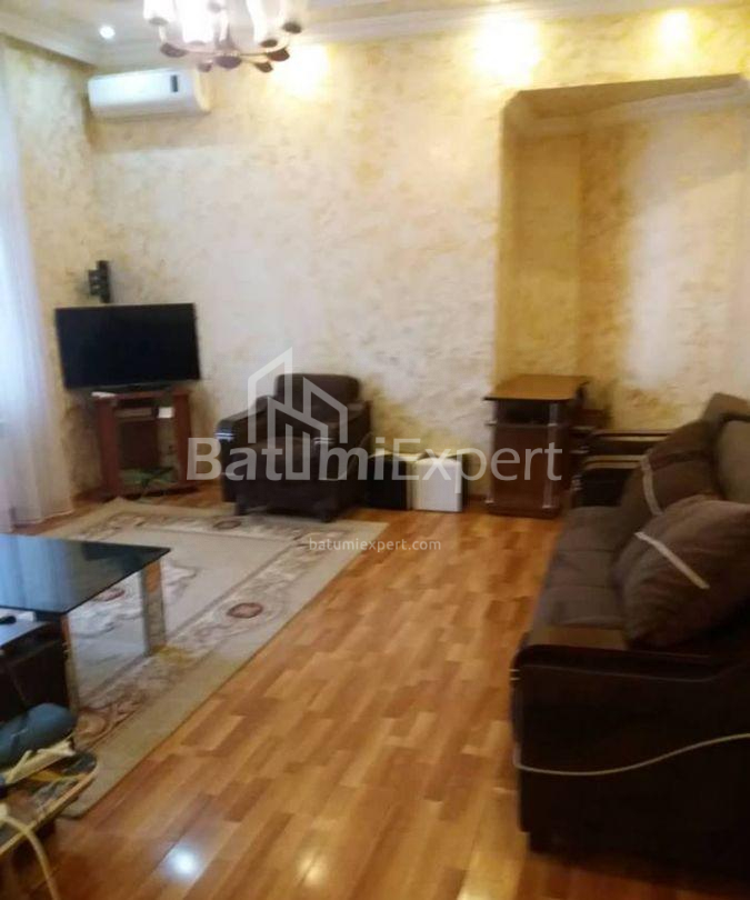 Mənzil 100 m² - Şerif Ximşiaşvili, Batumi, Gürcüstan