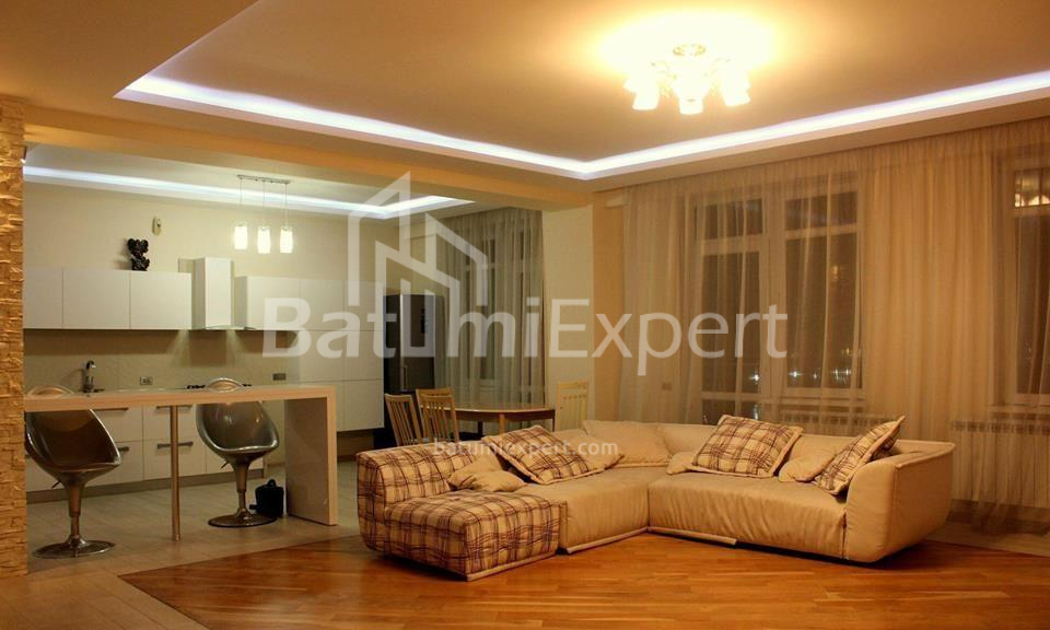 Mənzil 160 m² - İlya Çavçavadze, Batumi, Gürcüstan