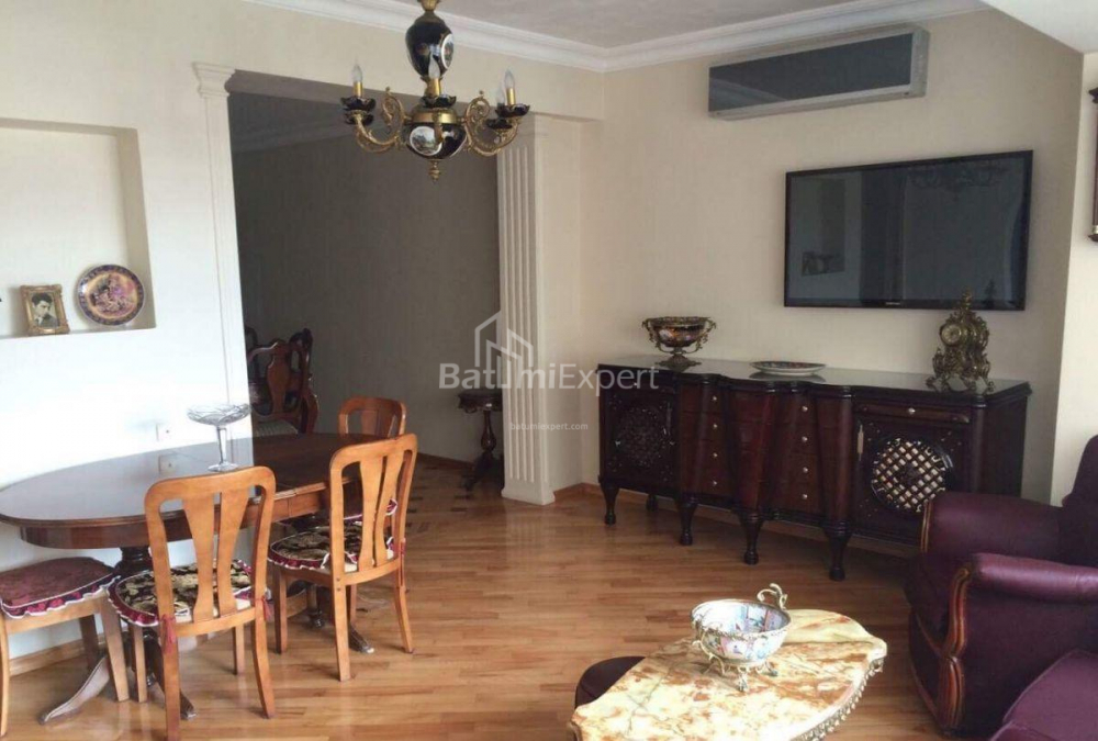 Mənzil 120 m² - Kral Pərnavaz, Batumi, Gürcüstan