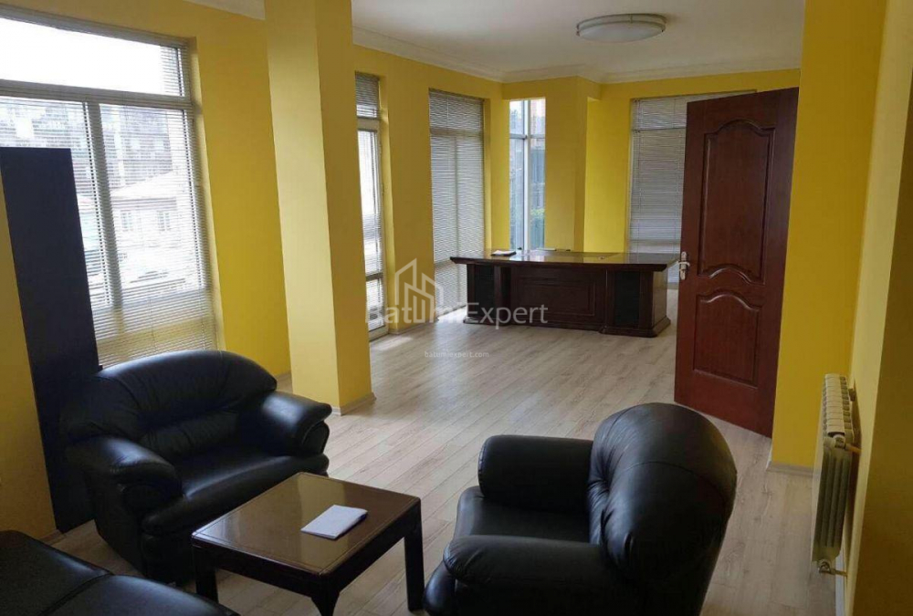 Mənzil 122 m² - Mixail Lermontov, Batumi, Gürcüstan