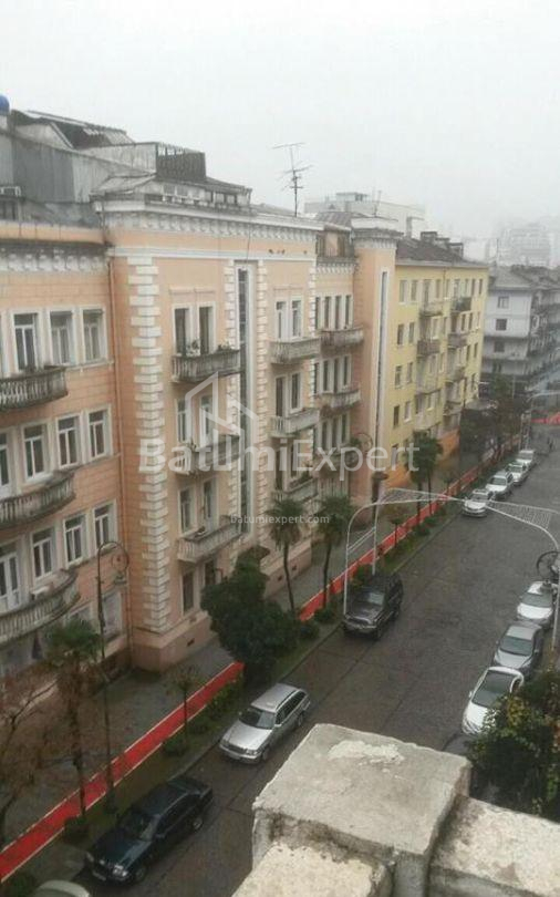 Mənzil 90 m² - General Aslan Abaşidze, Batumi, Gürcüstan