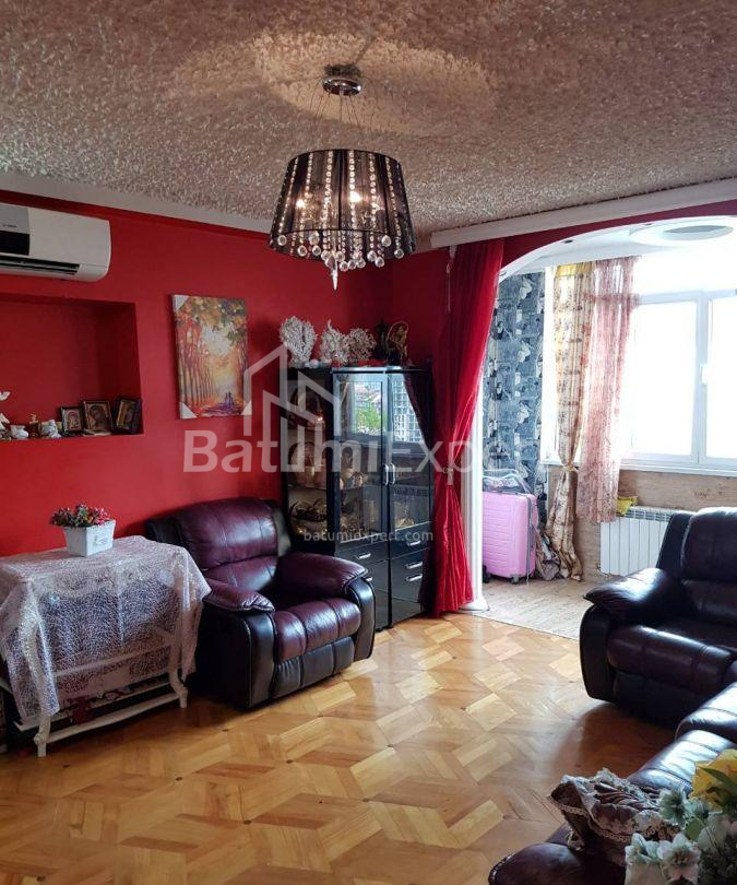 Mənzil 85 m² - Vaxtanq Qorqasali, Batumi, Gürcüstan