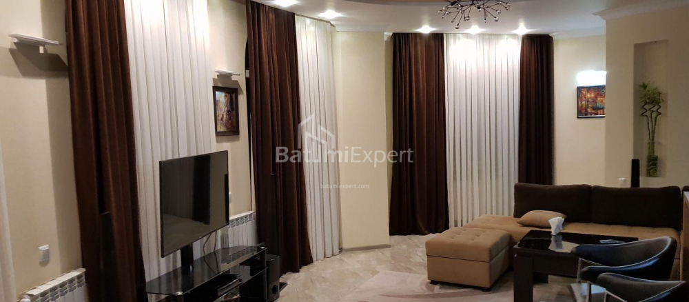 Mənzil 133 m² - İlya Çavçavadze, Batumi, Gürcüstan