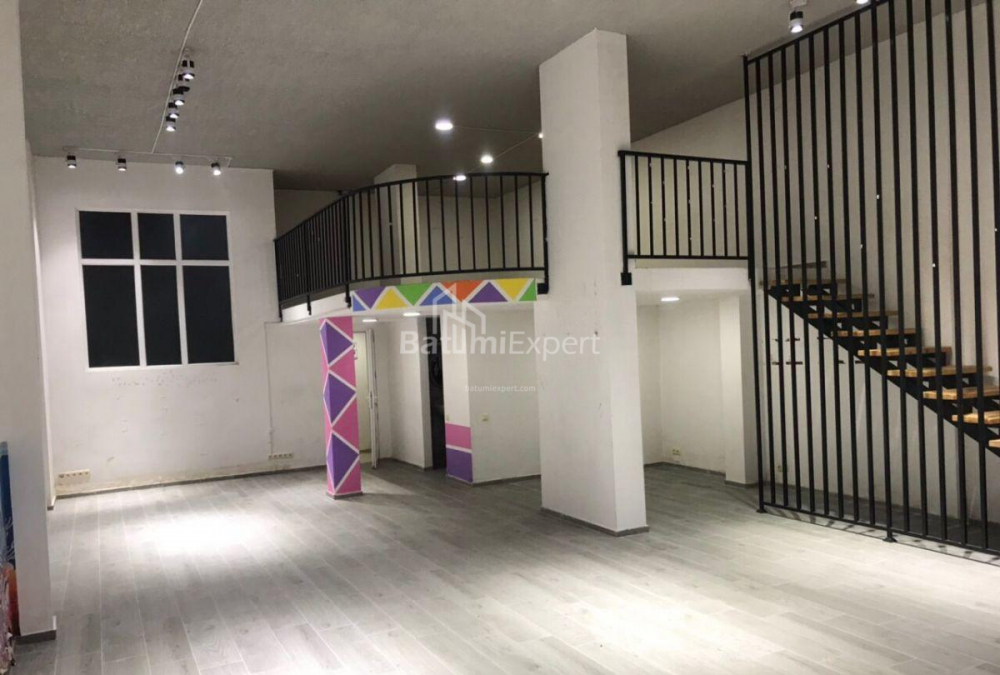 Mənzil 130 m² - Ekvtime Takaişvili, Batumi, Gürcüstan