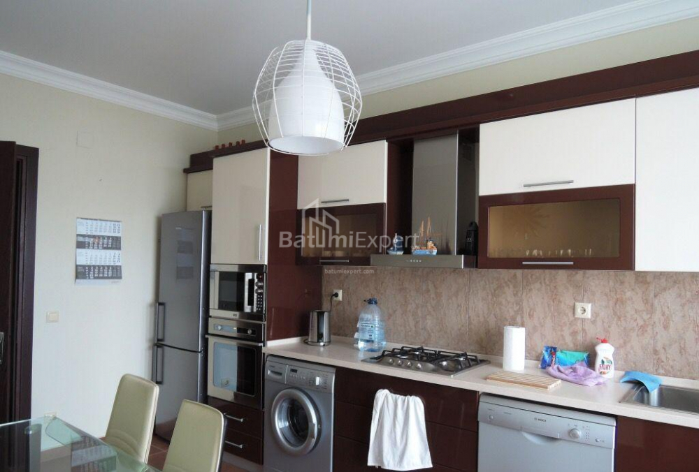 Mənzil 180 m² - İlya Çavçavadze, Batumi, Gürcüstan