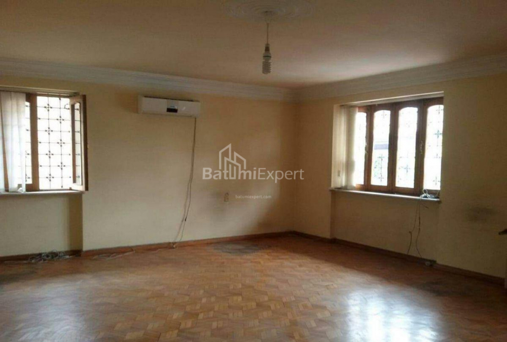 Mənzil 92 m² - 26 may, Batumi, Gürcüstan