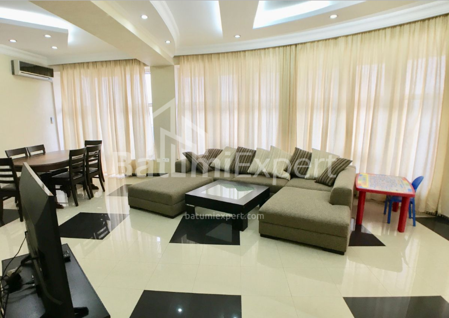 Mənzil 160 m² - Zuraba Qorqiladze, Batumi, Gürcüstan
