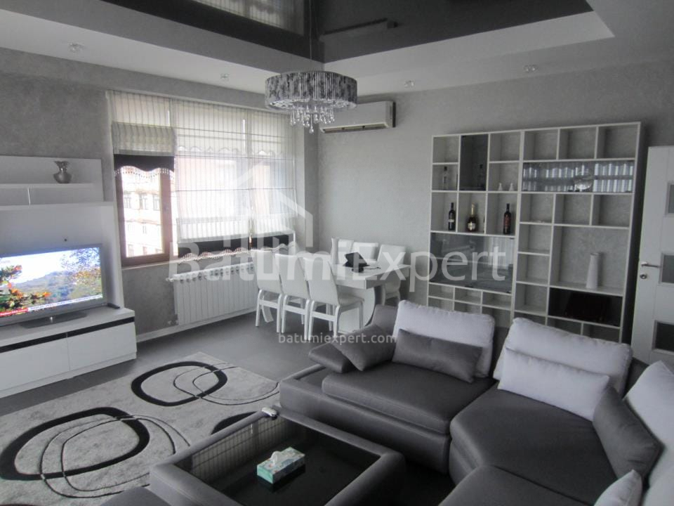 Mənzil 140 m² - Selima Ximşiaşvili, Batumi, Gürcüstan