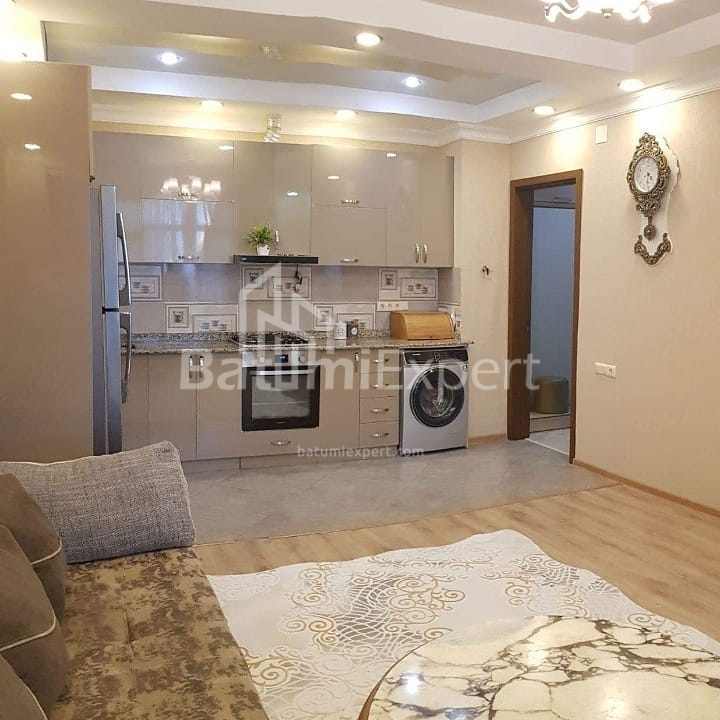 Mənzil 85 m² - Ekvtime Takaişvili, Batumi, Gürcüstan