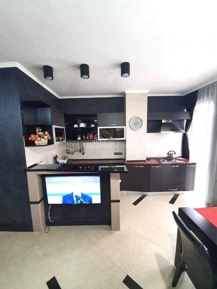 Mənzil 100 m² - Zuraba Qorqiladze, Batumi, Gürcüstan