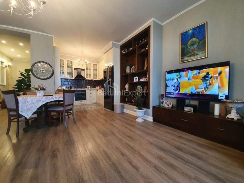 Mənzil 96 m² - Vaxtanq Qorqasali, Batumi, Gürcüstan