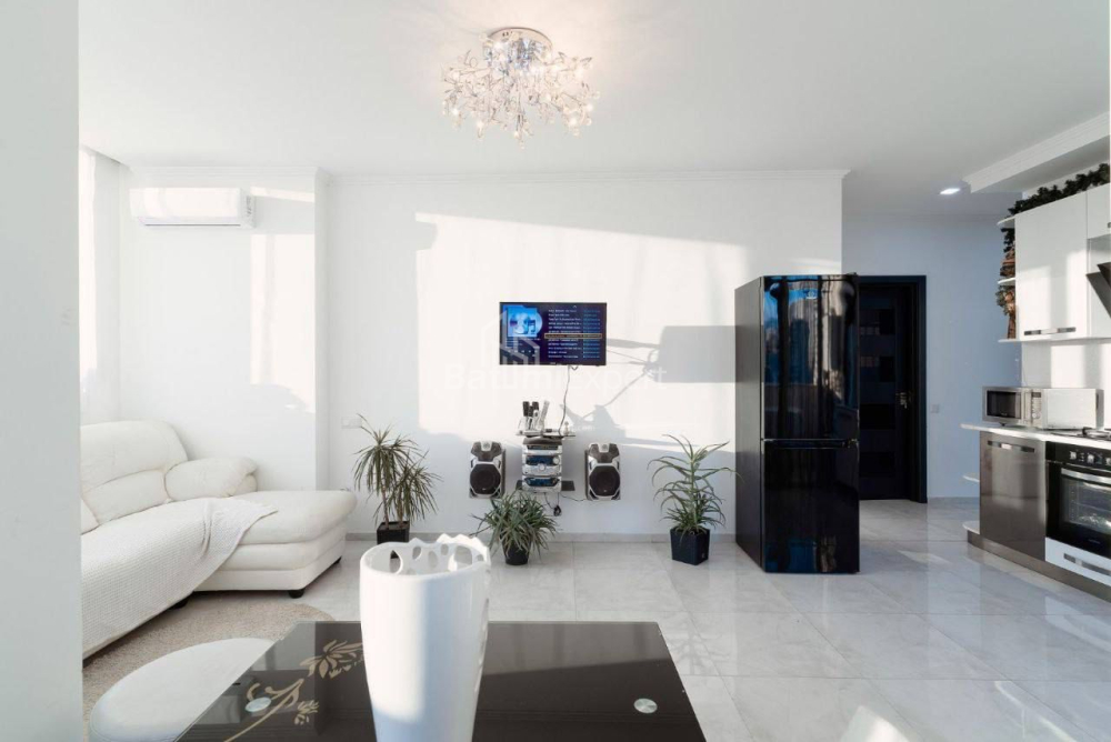 Mənzil 75.6 m² - Niko Pirosmani, Batumi, Gürcüstan