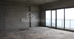 Mənzil 75.86 m² - Lech və Maria Kachinsky, Batumi, Gürcüstan