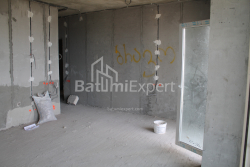 Tikilməkdə olan obyekt 55.8 m² - Lech və Maria Kachinsky, Batumi, Gürcüstan