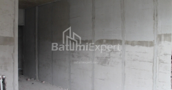 Tikilməkdə olan obyekt 35.1 m² - Lech və Maria Kachinsky, Batumi, Gürcüstan