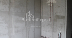 Tikilməkdə olan obyekt 35.1 m² - Lech və Maria Kachinsky, Batumi, Gürcüstan