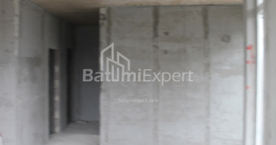 Tikilməkdə olan obyekt 55.7 m² - Lech və Maria Kachinsky, Batumi, Gürcüstan