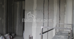 Tikilməkdə olan obyekt 28.1 m² - Lech və Maria Kachinsky, Batumi, Gürcüstan