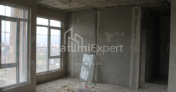 Tikilməkdə olan obyekt 55.8 m² - Lech və Maria Kachinsky, Batumi, Gürcüstan