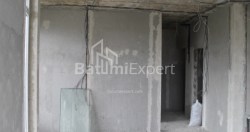 Tikilməkdə olan obyekt 55.8 m² - Lech və Maria Kachinsky, Batumi, Gürcüstan