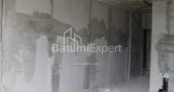 Tikilməkdə olan obyekt 35 m² - Lech və Maria Kachinsky, Batumi, Gürcüstan