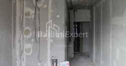 Tikilməkdə olan obyekt 35.1 m² - Lech və Maria Kachinsky, Batumi, Gürcüstan