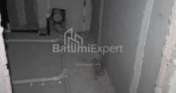 Tikilməkdə olan obyekt 28.1 m² - Lech və Maria Kachinsky, Batumi, Gürcüstan
