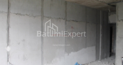 Tikilməkdə olan obyekt 35 m² - Lech və Maria Kachinsky, Batumi, Gürcüstan