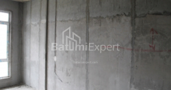Tikilməkdə olan obyekt 35 m² - Lech və Maria Kachinsky, Batumi, Gürcüstan