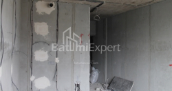 Tikilməkdə olan obyekt 35.1 m² - Lech və Maria Kachinsky, Batumi, Gürcüstan