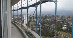 Tikilməkdə olan obyekt 35.1 m² - Lech və Maria Kachinsky, Batumi, Gürcüstan