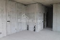 Tikilməkdə olan obyekt 74.8 m² - Lech və Maria Kachinsky, Batumi, Gürcüstan