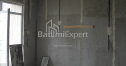 Tikilməkdə olan obyekt 30.7 m² - Lech və Maria Kachinsky, Batumi, Gürcüstan