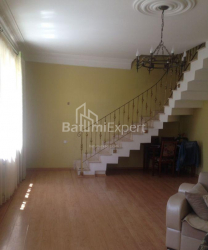 Mənzil 130 m² - Kral Pərnavaz, Batumi, Gürcüstan