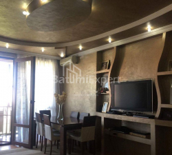 Mənzil 3-комн 80 m² - Yurievskaya, Batumi