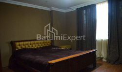 Mənzil 3-комн 120 m² - İlya Çavçavadze, Batumi