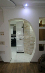 Mənzil 7-комн 130 m² - Şerif Ximşiaşvili, Batumi