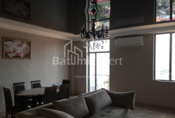 Mənzil 4-комн 112 m² - Şerif Ximşiaşvili, Batumi