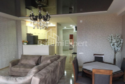 Mənzil 4-комн 112 m² - Şerif Ximşiaşvili, Batumi