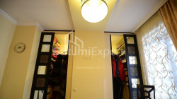 Mənzil 4-комн 93 m² - Vaxtanq Qorqasali, Batumi