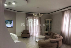 Mənzil 3-комн 113 m² - Yurievskaya, Batumi