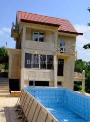 Mənzil 8-комн 250 m² - Yurievskaya, Batumi
