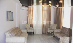 Mənzil 3-комн 80 m² - Zuraba Qorqiladze, Batumi