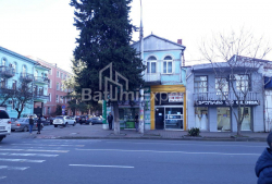 Mənzil 7-комн 240 m² - İlya Çavçavadze, Batumi