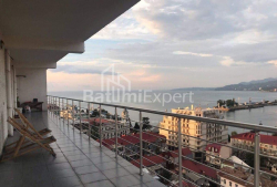 Mənzil 3-комн 160 m² - Yurievskaya, Batumi