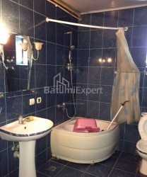 Mənzil 3-комн 65 m² - Şerif Ximşiaşvili, Batumi