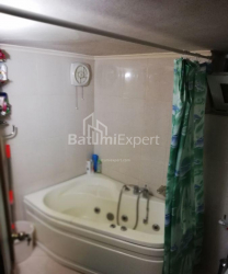 Mənzil 3-комн 76 m² - Yurievskaya, Batumi