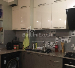 Mənzil 3-комн 90 m² - Zuraba Qorqiladze, Batumi