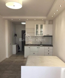 Mənzil 1-комн 32 m² - Niko Pirosmani, Batumi