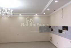 Mənzil 4-комн 73 m² - İlya Çavçavadze, Batumi